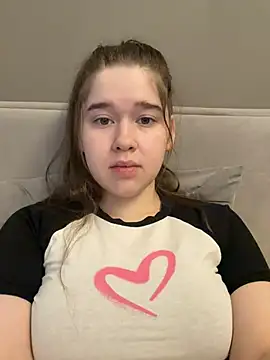 HornyGirlH online show from May 8, 5:54 am
