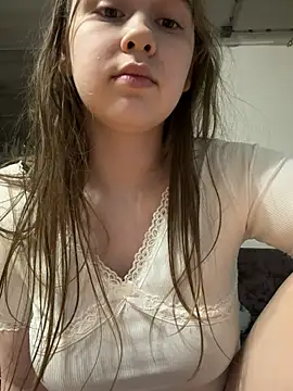 HornyGirlH online show from May 29, 6:17 pm