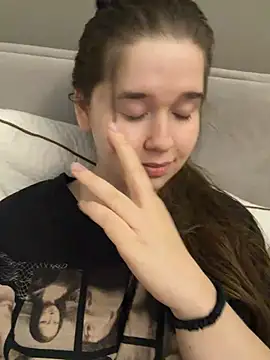 HornyGirlH online show from April 29, 10:37 pm