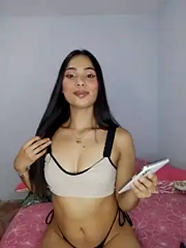 iamemmablake online show from March 25, 7:33 am