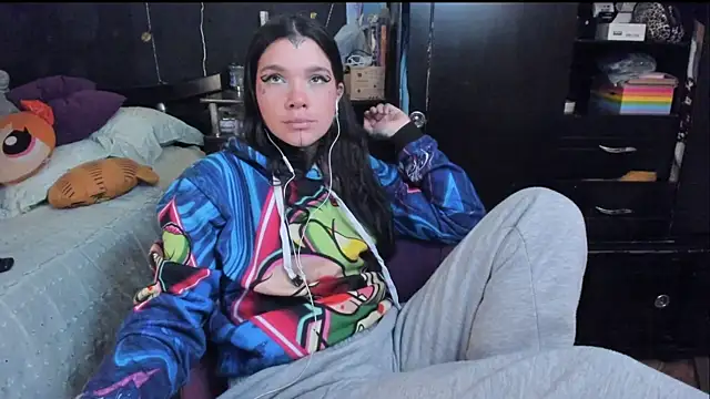 Snapshot of Lilmarieee chatting on September 16, 9:12 pm Lilmarieee online show from September 16, 9:12 pm