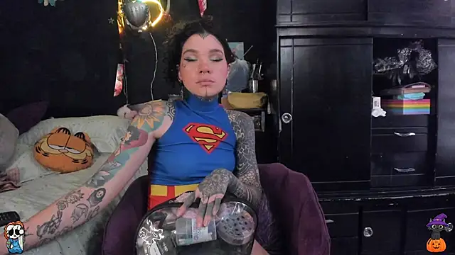 Snapshot of Lilmarieee chatting on October 9, 3:49 pm Lilmarieee online show from October 9, 3:49 pm