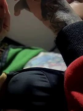 Snapshot of Lilmarieee chatting on October 24, 12:50 am Lilmarieee online show from October 24, 12:50 am