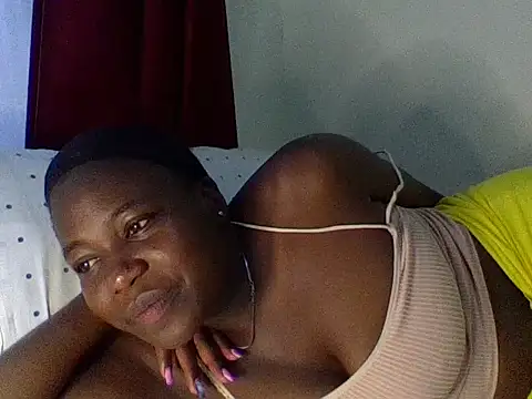 cute-marianna online show from May 21, 1:20 pm
