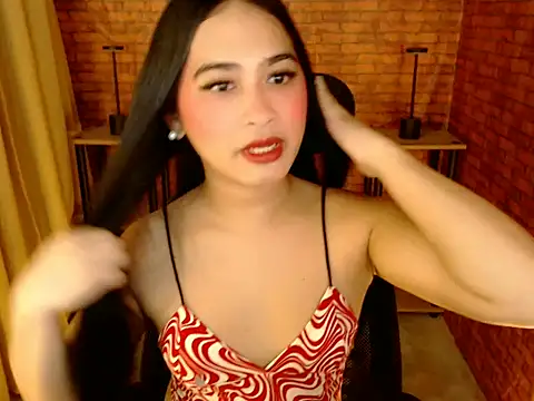 SandyMontero online show from July 9, 9:33 am