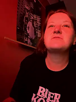 Snapshot of wetgerman_2 chatting on October 4, 3:27 pm wetgerman 2 online show from October 4, 3:27 pm