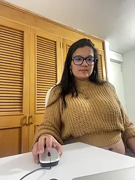 Snapshot of SWEETLILY18 chatting on October 3, 10:26 pm SWEETLILY18 online show from October 3, 10:26 pm