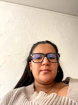 Snapshot of SWEETLILY18 chatting on October 12, 3:36 pm SWEETLILY18 online show from October 12, 3:36 pm