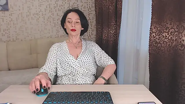 xAlwaysWOWx online show from November 26, 9:54 am