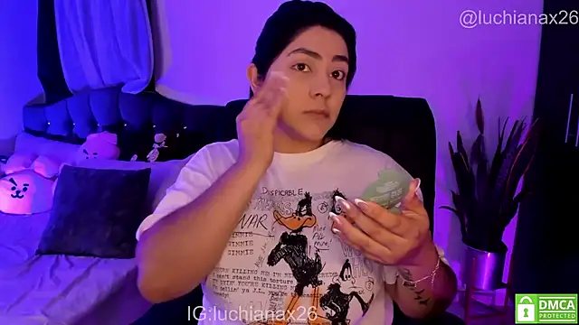 lucy26  online show from April 17, 3:08 am