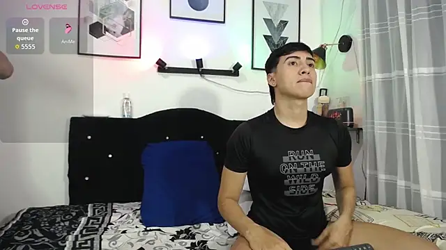 Tomas and liam online show from April 14, 2:44 am