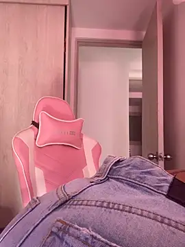 Anamhenao online show from February 27, 5:13 pm