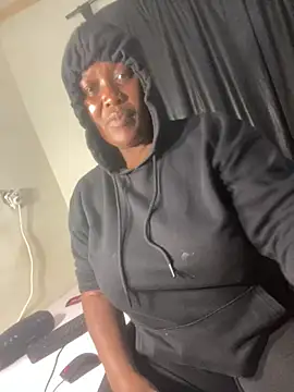 Cardiebae89 online show from March 12, 5:37 pm