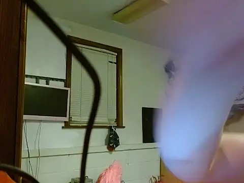 missymilf online show from November 11, 11:02 pm