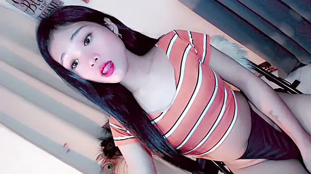 kylamooree online show from February 7, 7:34 am