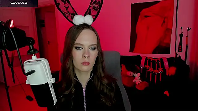 SharkyBaby online show from April 10, 6:58 pm