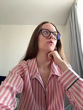 SharkyBaby online show from April 1, 11:55 am