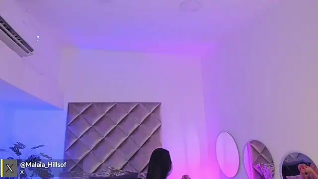 malaia hills online show from November 22, 6:54 pm