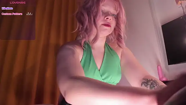 SueNiceeeee online show from February 19, 4:23 am