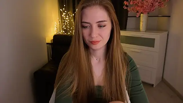 Adelyna Bird online show from February 9, 7:32 am