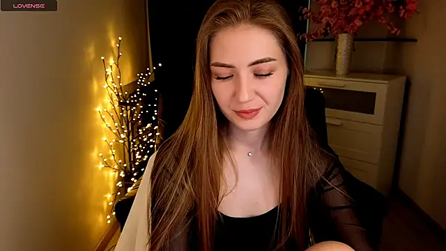 Adelyna Bird online show from June 2, 8:26 am