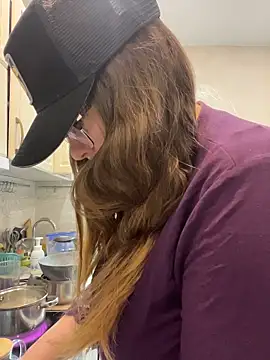 DienkaGreen online show from March 3, 4:51 am