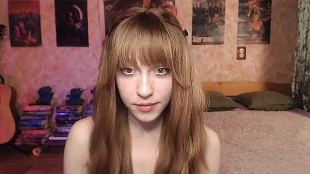 Friendly Ellie online show from February 23, 11:15 pm