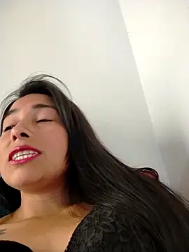 hanna girl21 online show from April 13, 8:20 pm