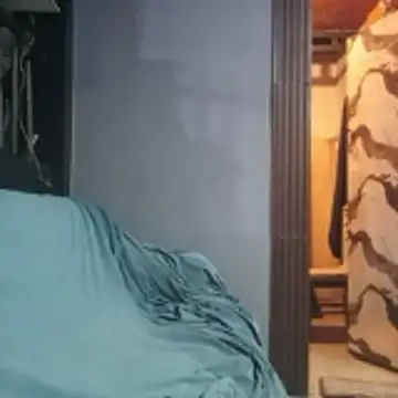 Angel Camshot online show from April 16, 1:11 pm