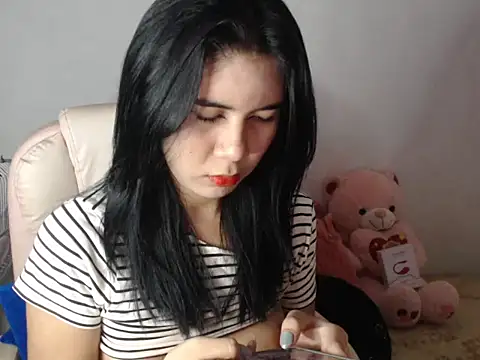 TransPetite1 online show from February 2, 1:59 am