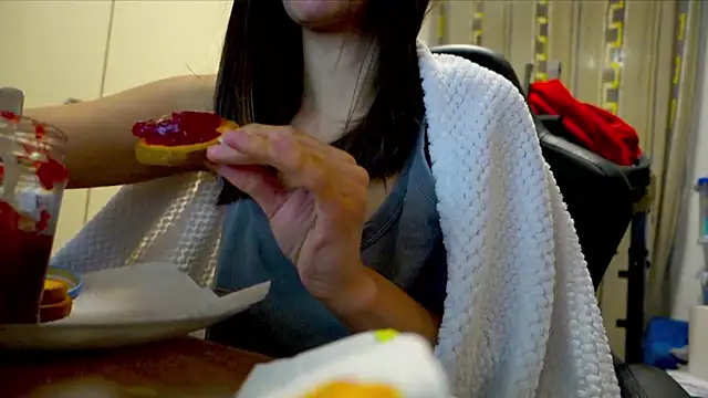 GodlyTheia online show from March 23, 6:36 pm