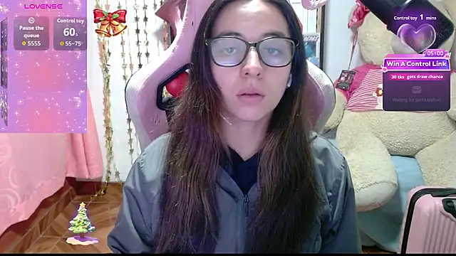 Maggie Fox3 online show from December 17, 2:27 am