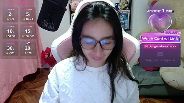 Maggie Fox3 online show from February 20, 2:10 am