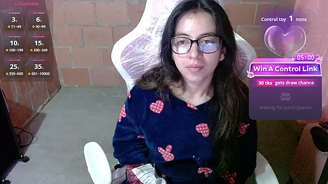 Maggie Fox3 online show from May 30, 3:15 am