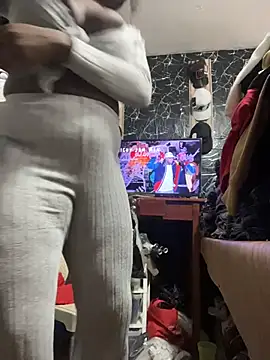 karinacortes online show from December 13, 8:37 pm