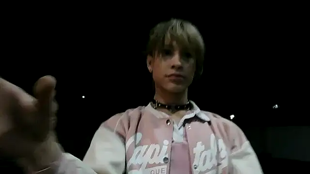 stormytt  online show from March 15, 9:33 am