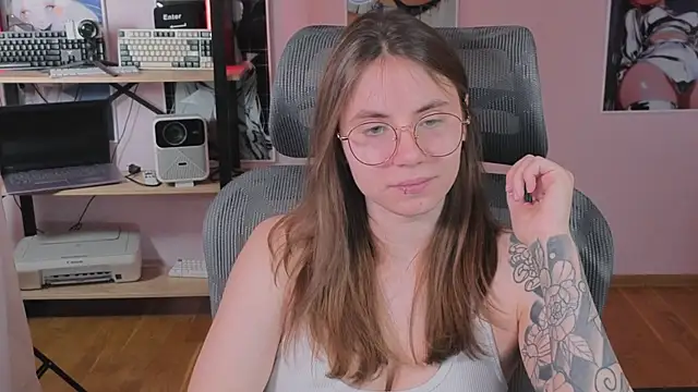  AnnaStark  online show from April 9, 9:09 pm