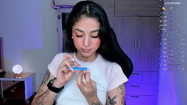 Lizzie corner v online show from April 11, 12:17 am