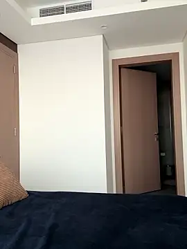 alexademie1 online show from January 8, 1:15 pm