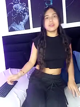 SARA MILLER69 online show from March 25, 2:42 pm