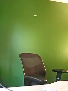 oliviaprettypussy online show from April 29, 2:42 pm