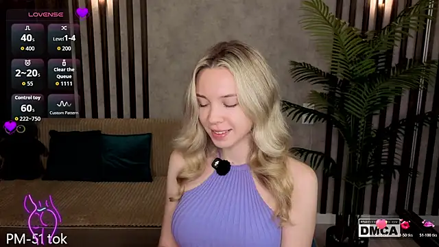 Holl1Would online show from July 20, 6:52 pm