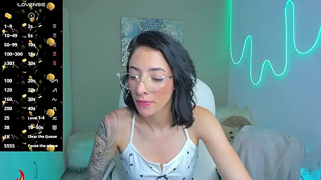 Snapshot of barbie_scoth_ chatting on October 1, 10:04 pm barbie scoth  online show from October 1, 10:04 pm