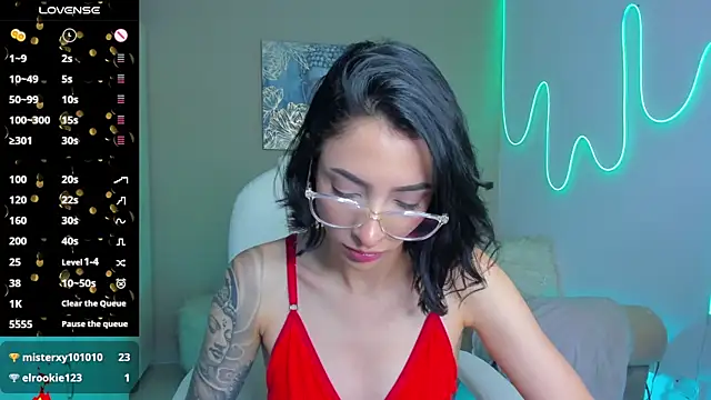 Snapshot of barbie_scoth_ chatting on October 8, 11:20 pm barbie scoth  online show from October 8, 11:20 pm