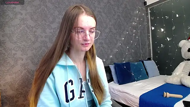 KateJonson online show from December 14, 8:31 am