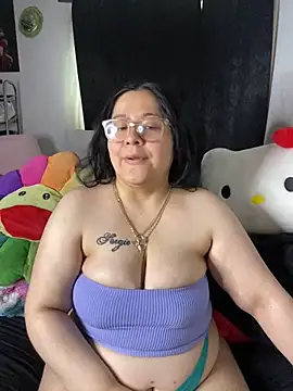 MsConejitaa online show from April 4, 6:07 pm