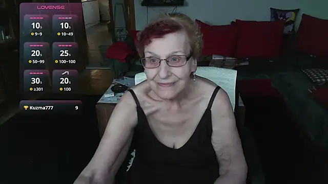 HeisseomaOriginal online show from February 11, 8:27 am