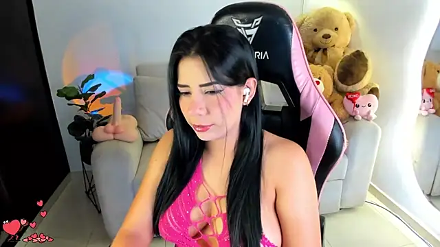 eval lee18 online show from March 19, 6:51 am