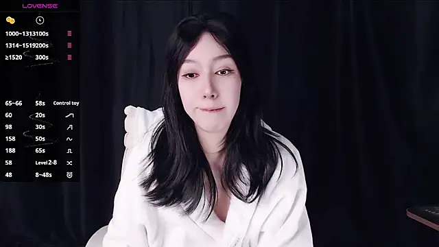 qianqian  online show from March 22, 2:01 pm