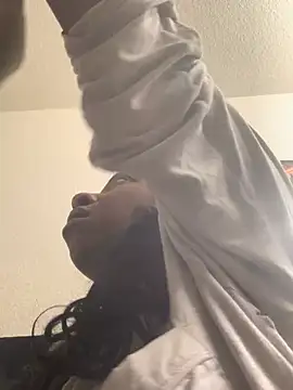 markquanna online show from February 13, 12:45 am